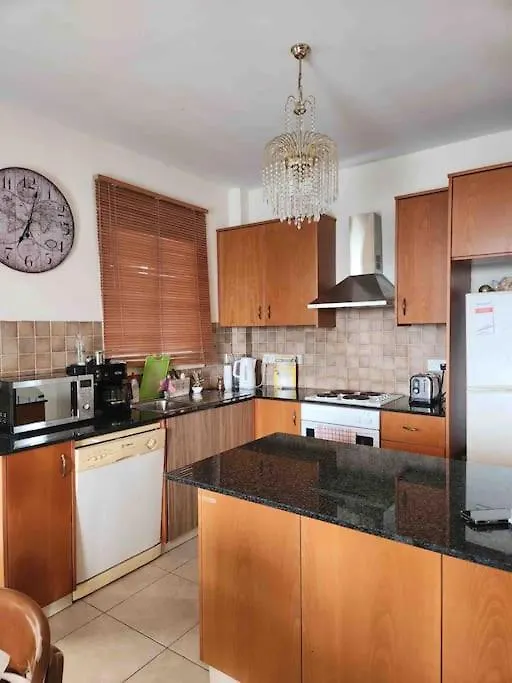 Villa Budget Escape To The Seaside Larnaca