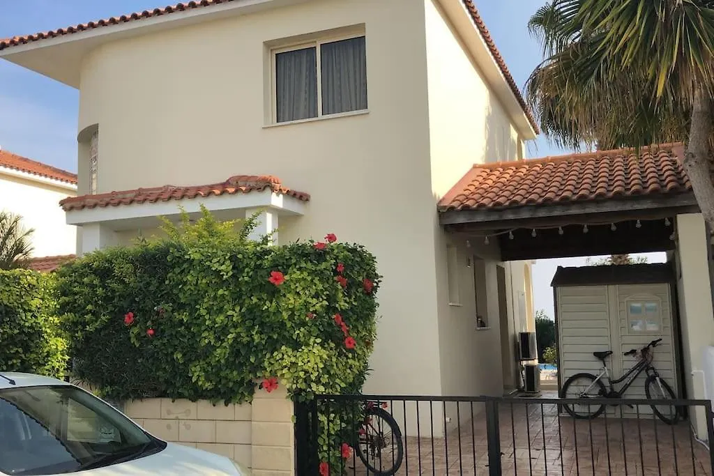 Villa Budget Escape To The Seaside Larnaca Cyprus