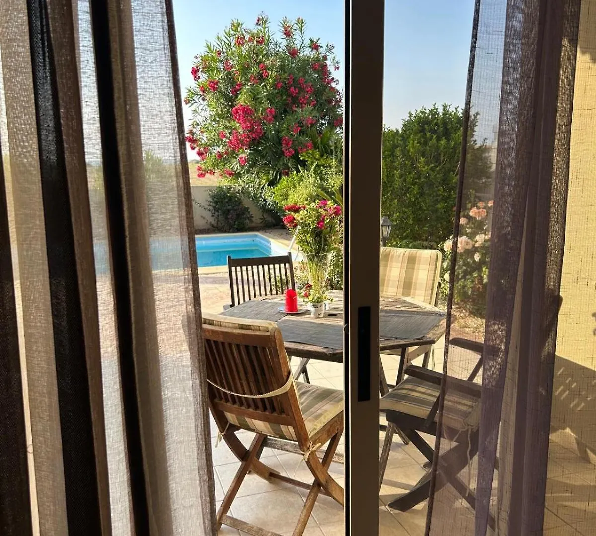 Villa Budget Escape To The Seaside Larnaca Cyprus